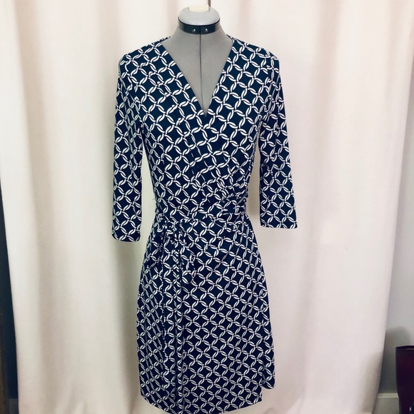 Charlie Paige Dresses & Skirts - Charlie Page wrap dress